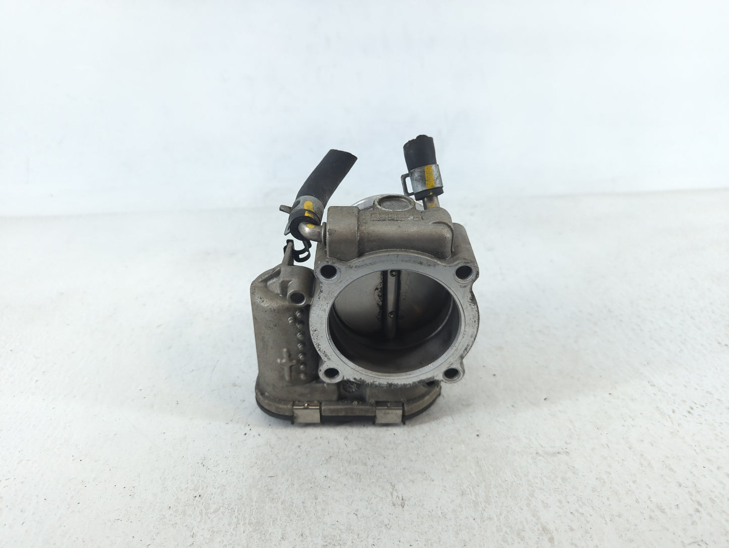 2015-2019 Hyundai Sonata Throttle Body P/N:35100-2G600 Fits Fits 2015 2016 2017 2018 2019 2020 2021 OEM Used Auto Parts - Oe