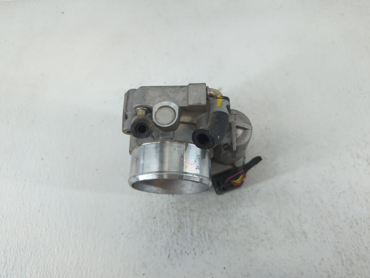 2015-2019 Hyundai Sonata Throttle Body P/N:35100-2G600 Fits Fits 2015 2016 2017 2018 2019 2020 2021 OEM Used Auto Parts - Oe