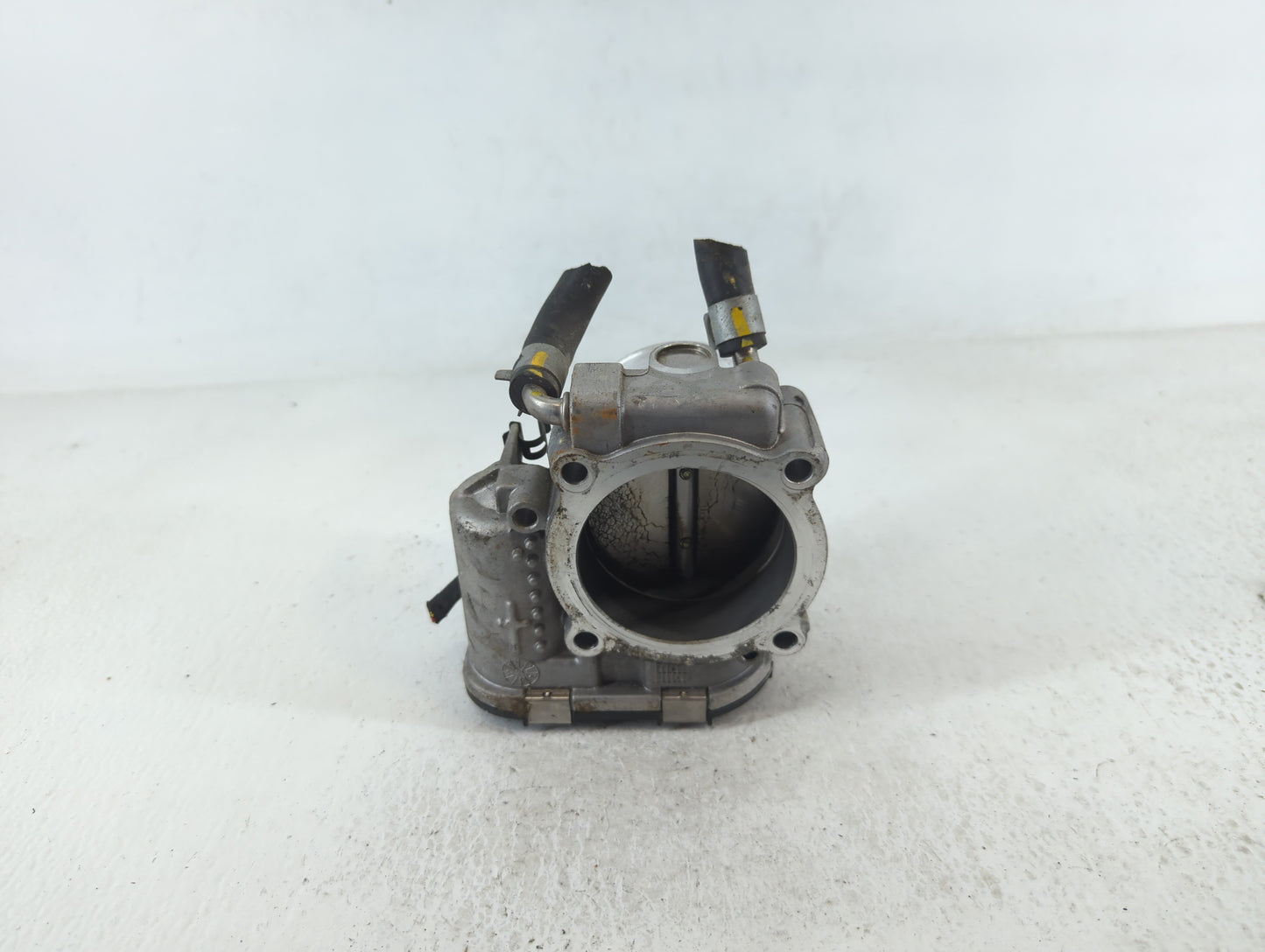 2015-2019 Hyundai Sonata Throttle Body P/N:35100-2G600 Fits Fits 2015 2016 2017 2018 2019 2020 2021 OEM Used Auto Parts - Oe
