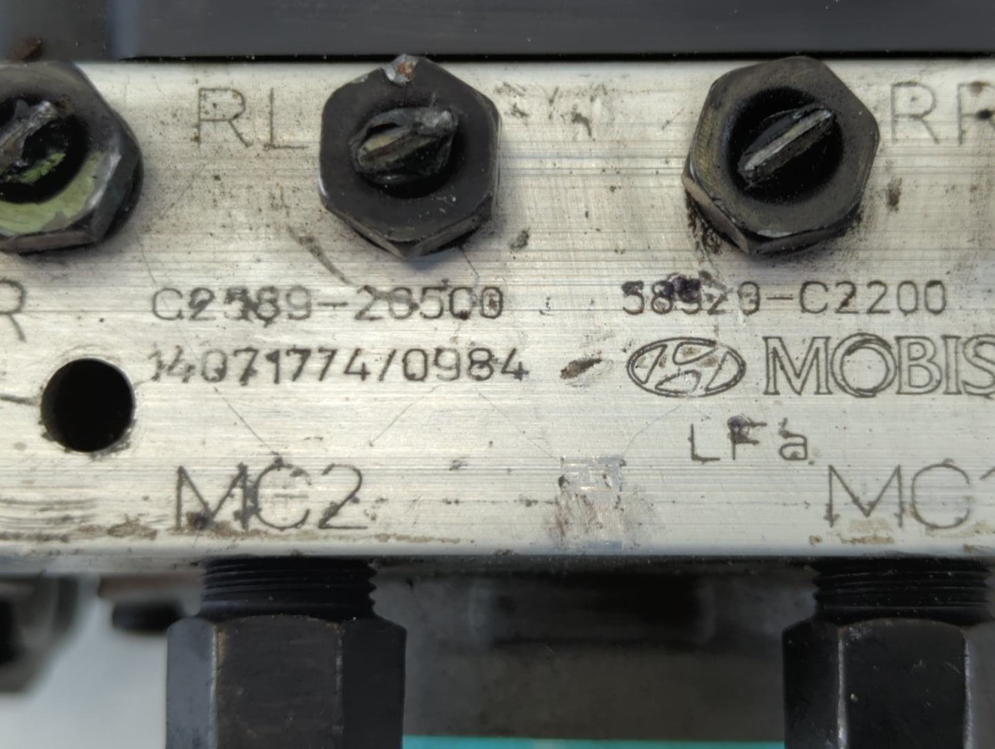 2015 Hyundai Sonata ABS Pump Control Module Replacement P/N:58920-C2200 C2589-20500 Fits OEM Used Auto Parts - Oemusedautopa