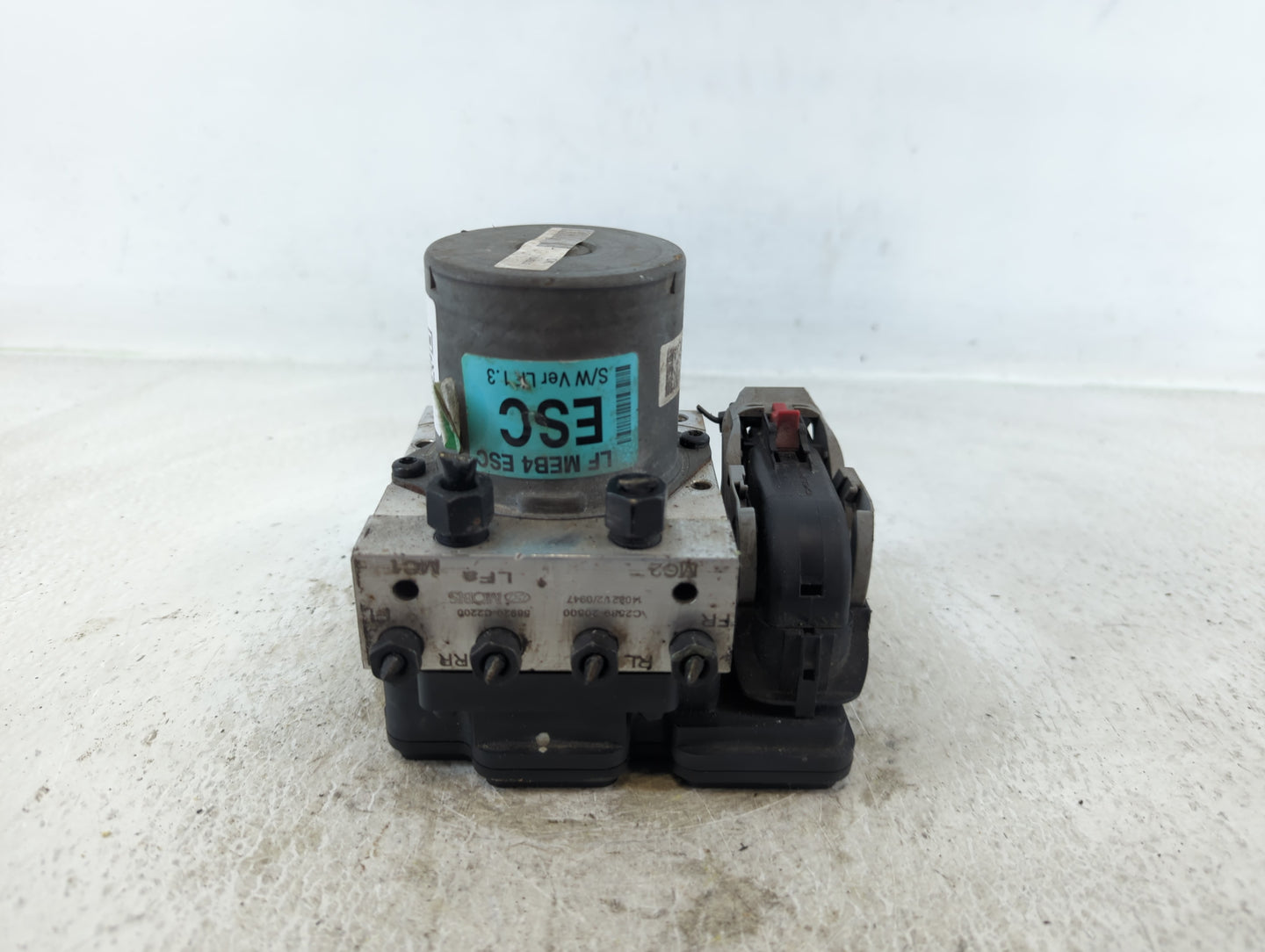 2015 Hyundai Sonata ABS Pump Control Module Replacement P/N:61589-45100 Fits OEM Used Auto Parts - Oemusedautoparts1.com