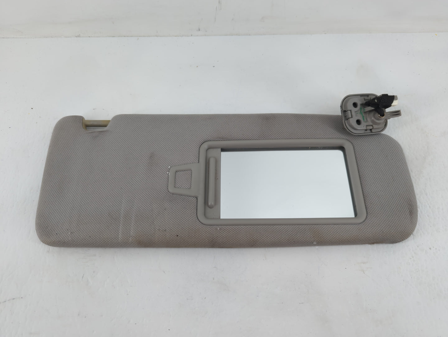 2015-2019 Hyundai Sonata Sun Visor Shade Replacement Passenger Right Mirror Fits Fits 2015 2016 2017 2018 2019 OEM Used Auto
