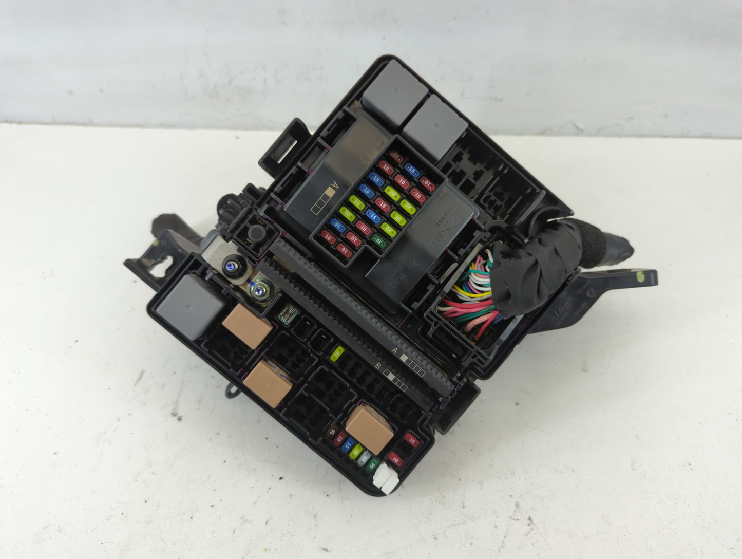 2015 Hyundai Sonata Fusebox Fuse Box Panel Relay Module P/N:91950-C1820 Fits OEM Used Auto Parts - Oemusedautoparts1.com