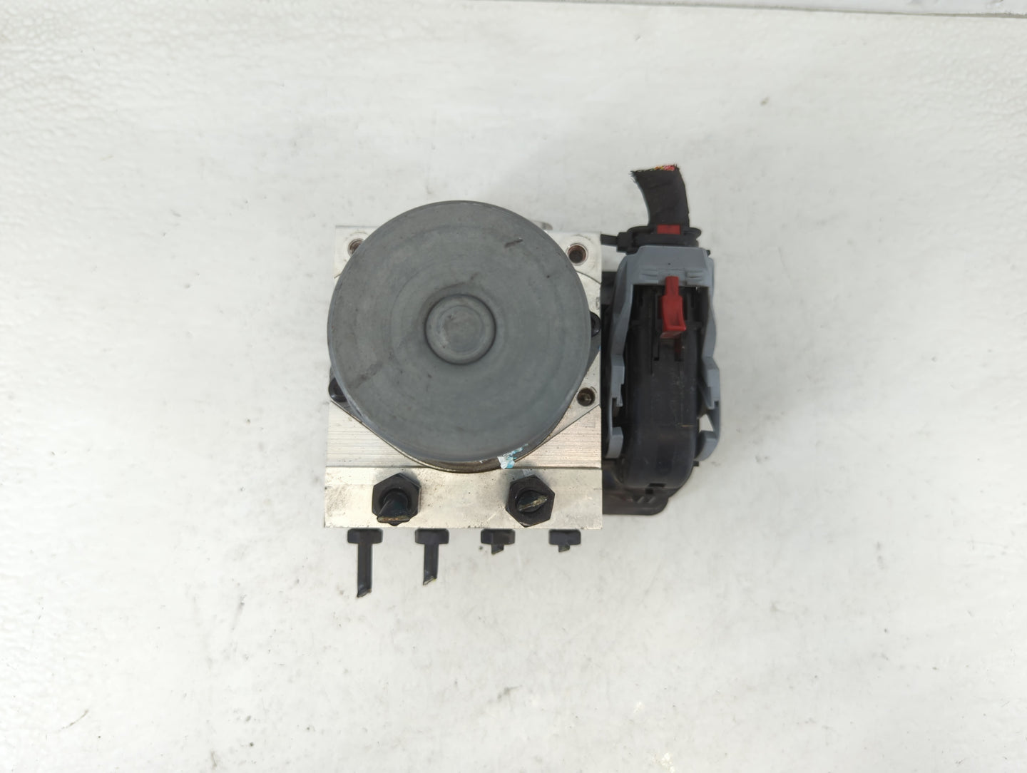 2015 Hyundai Sonata ABS Pump Control Module Replacement P/N:C2589-20500 58920-C2200 Fits OEM Used Auto Parts - Oemusedautopa