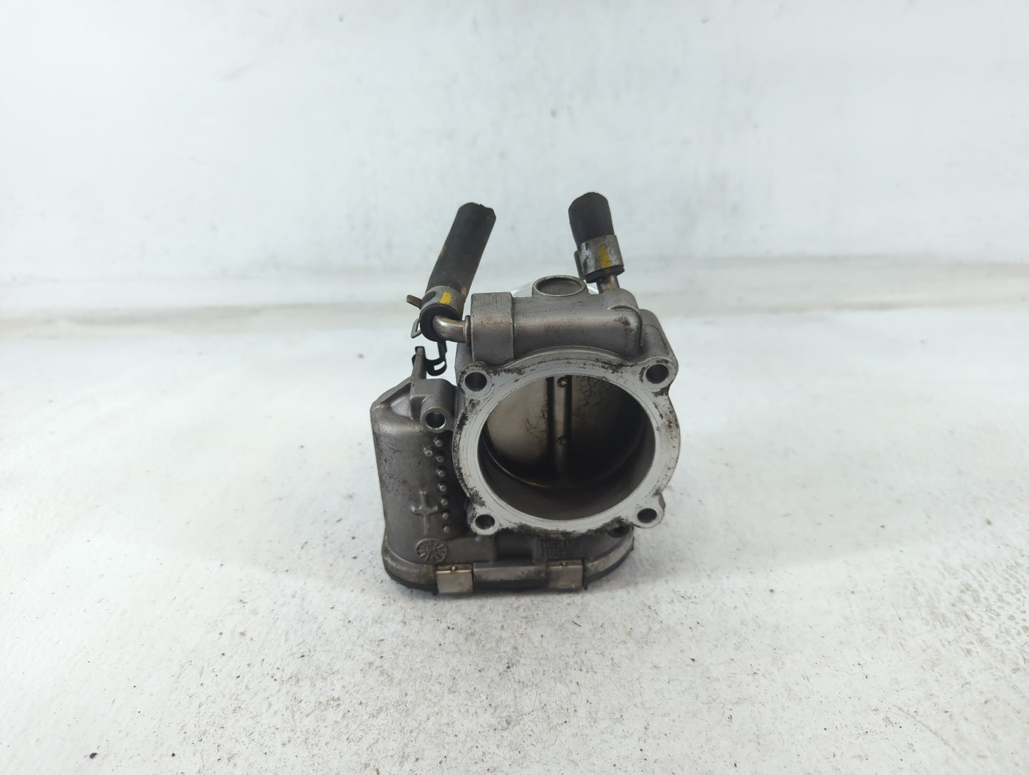 2015-2019 Hyundai Sonata Throttle Body P/N:35100-2G600 Fits Fits 2015 2016 2017 2018 2019 2020 2021 OEM Used Auto Parts - Oe