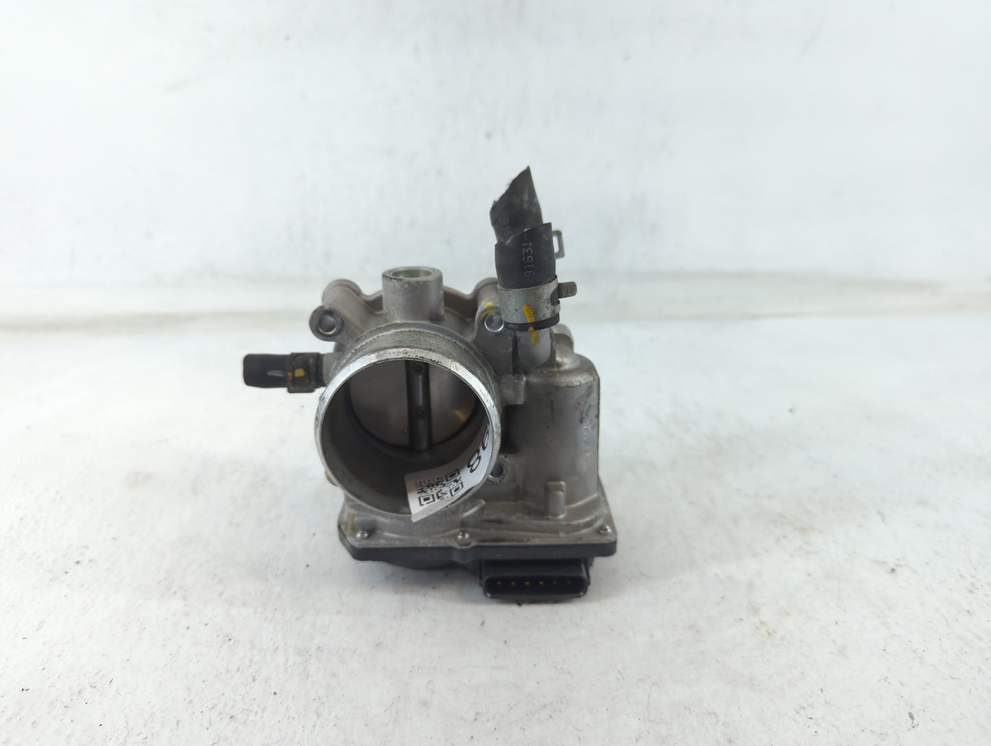 2015-2019 Hyundai Sonata Throttle Body P/N:35100-2B340 Fits Fits 2015 2016 2017 2018 2019 2020 2021 2022 OEM Used Auto Parts
