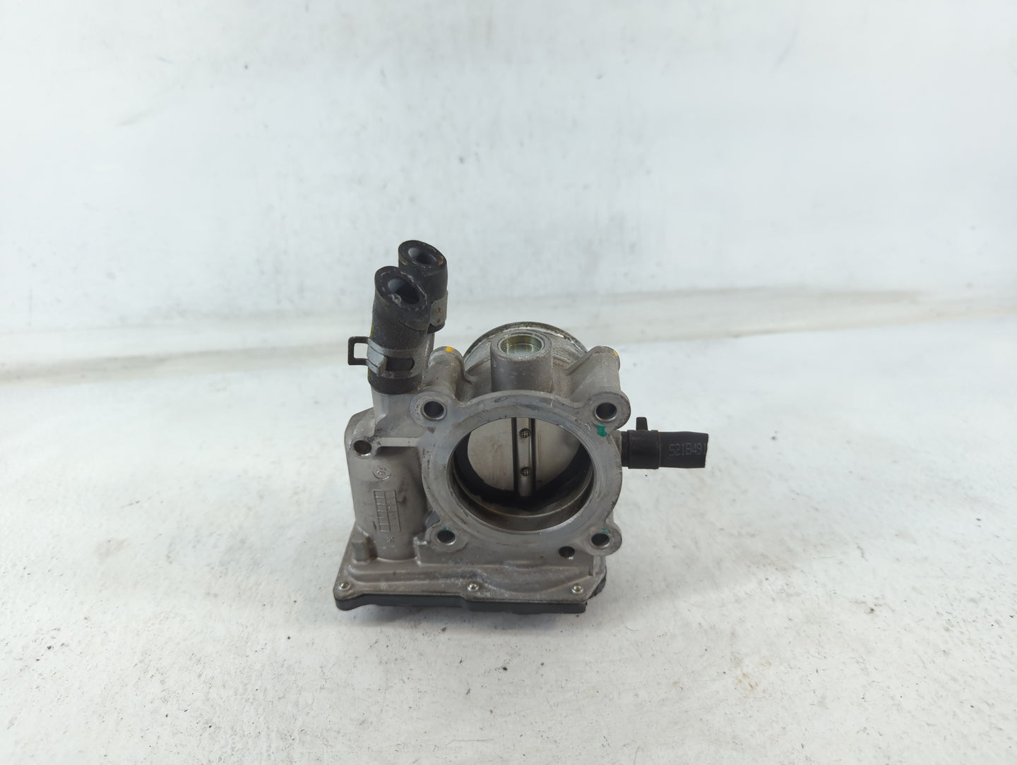2015-2019 Hyundai Sonata Throttle Body P/N:35100-2B340 Fits Fits 2015 2016 2017 2018 2019 2020 2021 2022 OEM Used Auto Parts