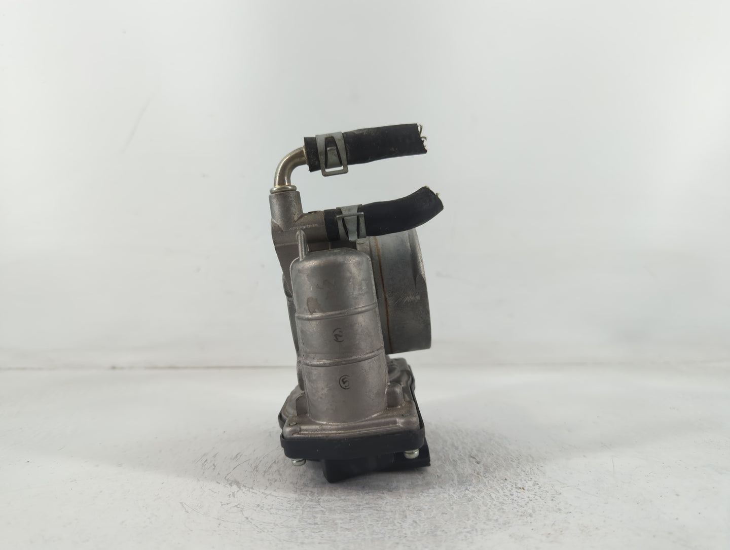 2015-2019 Hyundai Sonata Throttle Body P/N:K 5624 3 526-01 Fits Fits 2015 2016 2017 2018 2019 2020 2021 OEM Used Auto Parts 