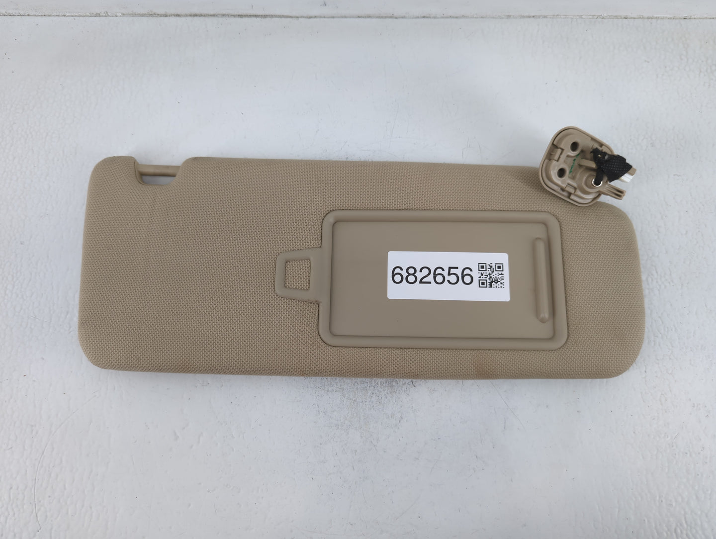 2015-2019 Hyundai Sonata Sun Visor Shade Replacement Passenger Right Mirror Fits Fits 2015 2016 2017 2018 2019 OEM Used Auto