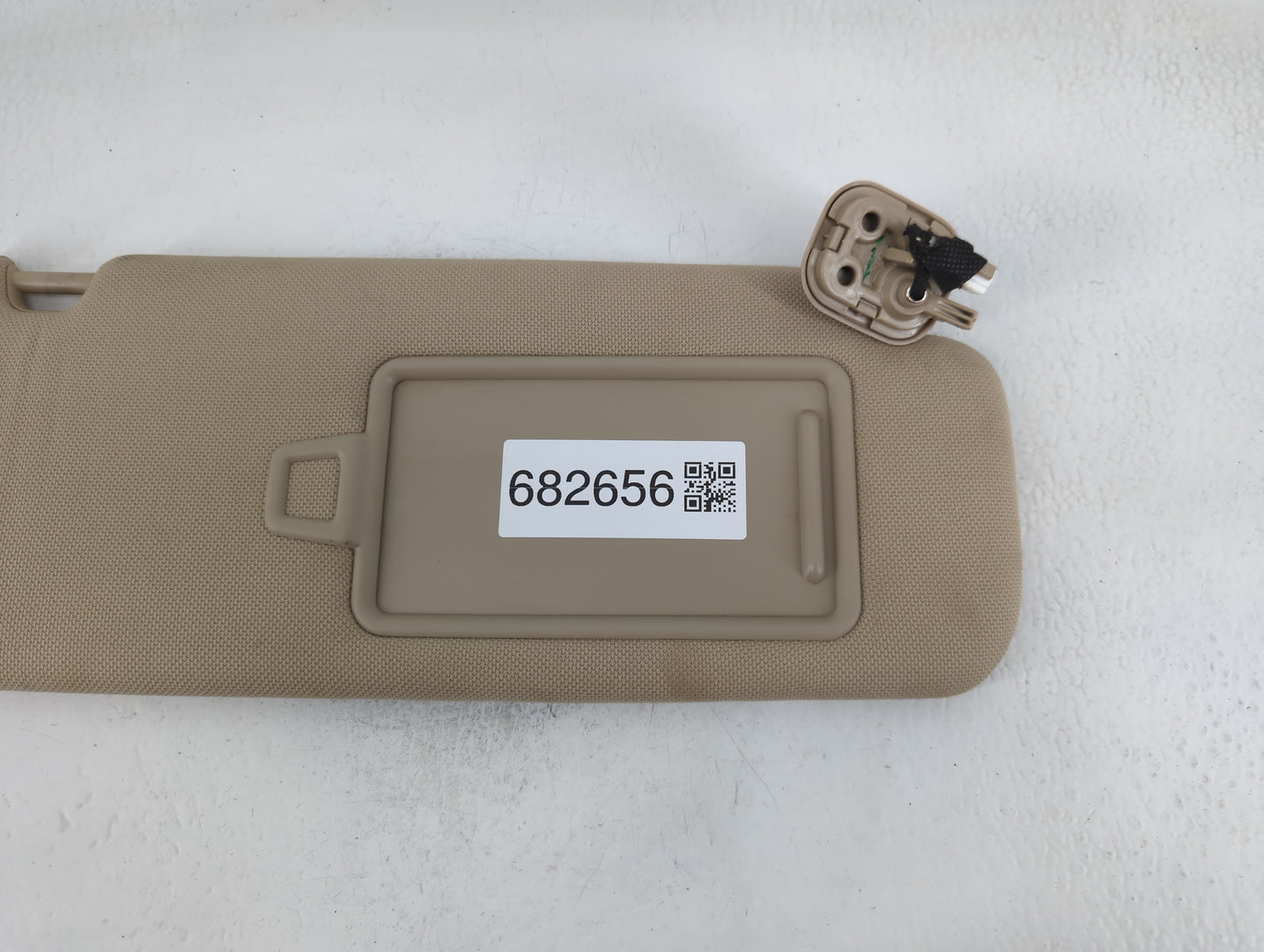 2015-2019 Hyundai Sonata Sun Visor Shade Replacement Passenger Right Mirror Fits Fits 2015 2016 2017 2018 2019 OEM Used Auto
