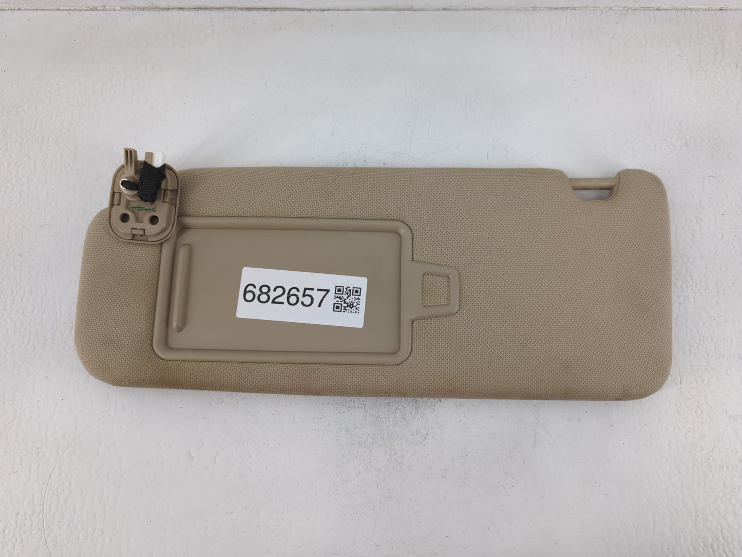 2015-2019 Hyundai Sonata Sun Visor Shade Replacement Driver Left Mirror Fits Fits 2015 2016 2017 2018 2019 OEM Used Auto Par