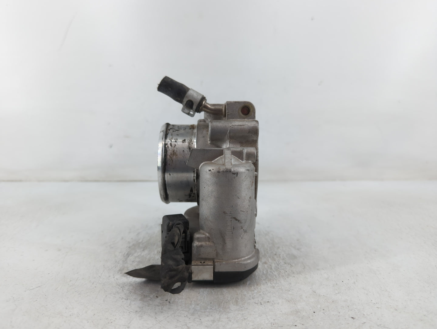 2015-2019 Hyundai Sonata Throttle Body P/N:0 280 750 616 35100-2G610 Fits Fits 2015 2016 2017 2018 2019 2020 2021 OEM Used A