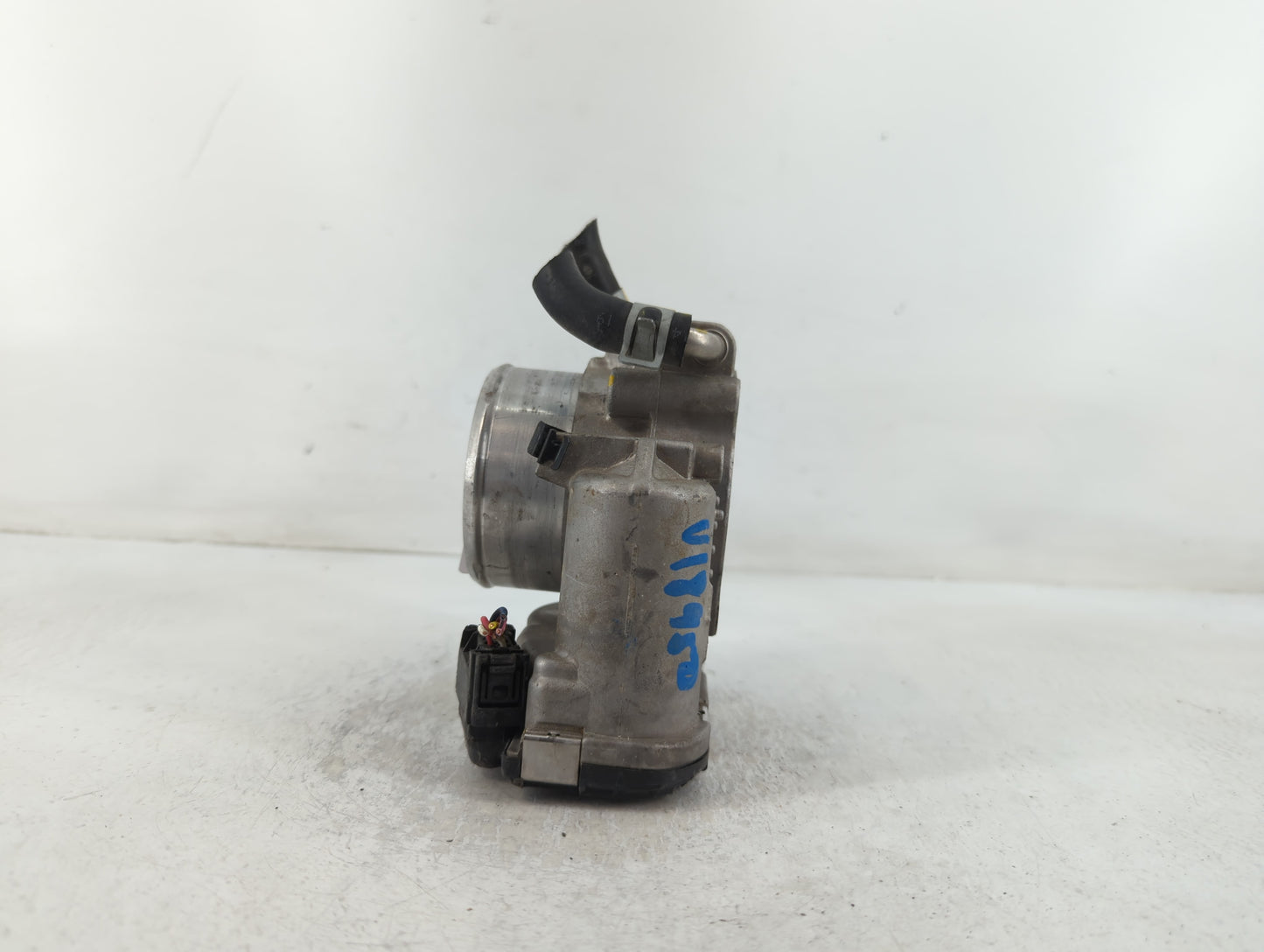2015-2019 Hyundai Sonata Throttle Body P/N:0 280 750 618 35100-2G600 Fits Fits 2015 2016 2017 2018 2019 2020 2021 OEM Used A
