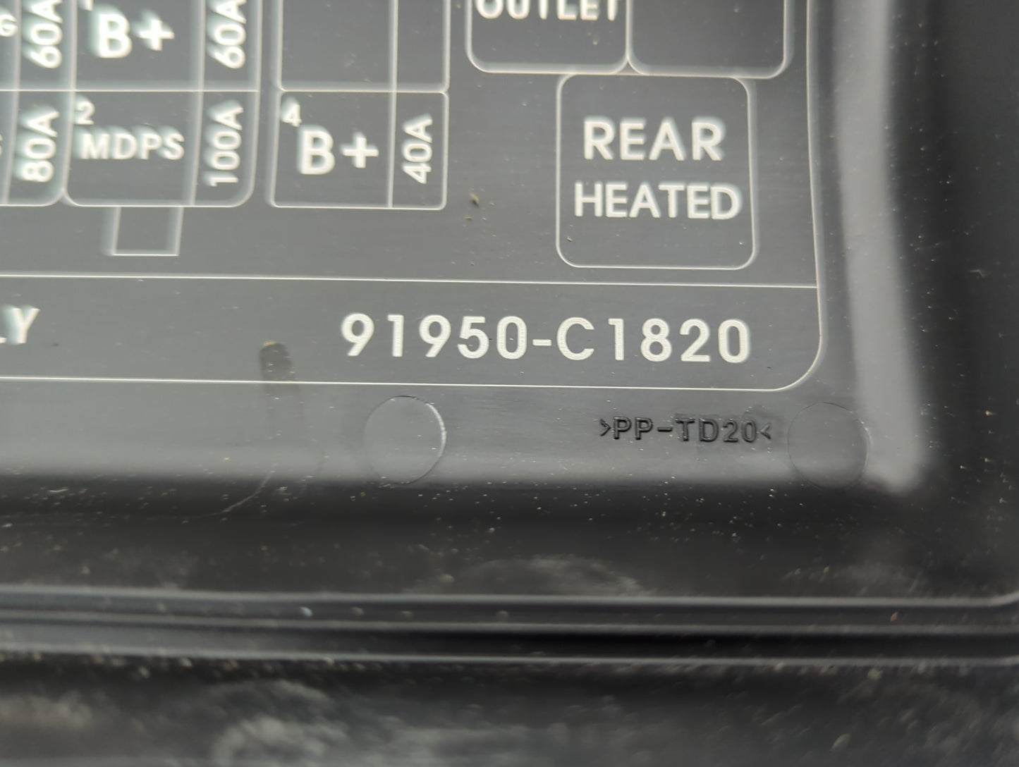 2015 Hyundai Sonata Fusebox Fuse Box Panel Relay Module P/N:91950-C1820 Fits OEM Used Auto Parts - Oemusedautoparts1.com