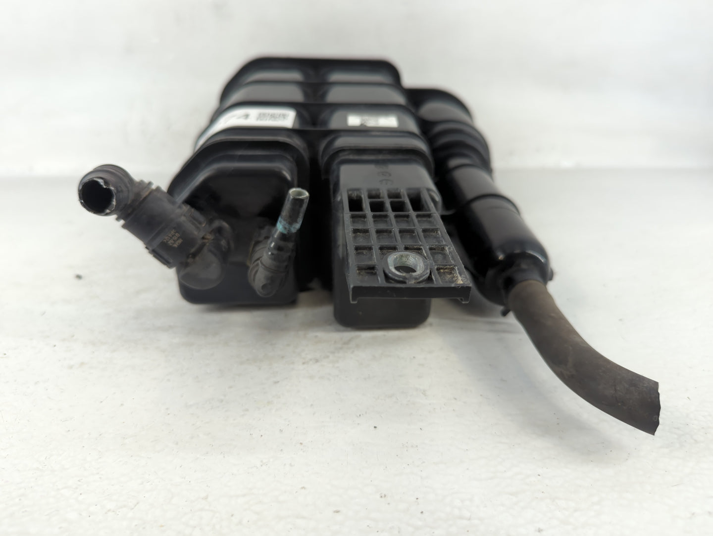 2015 Hyundai Sonata Fuel Vapor Charcoal Canister - Oemusedautoparts1.com