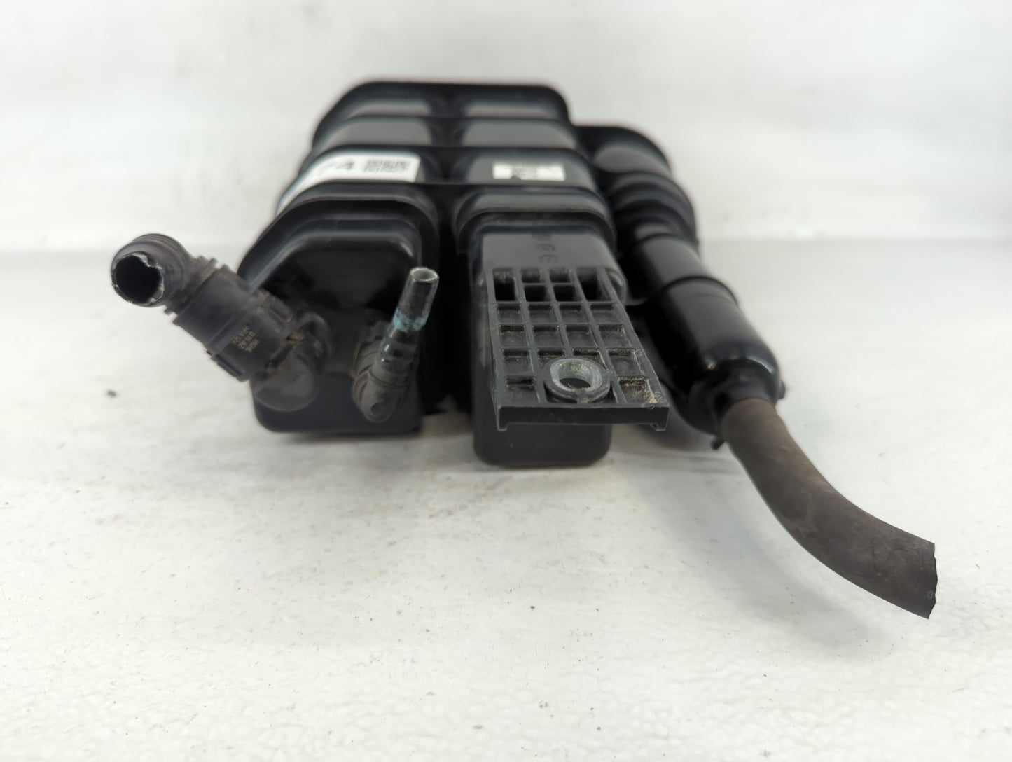 2015 Hyundai Sonata Fuel Vapor Charcoal Canister 693274 - Oemusedautoparts1.com