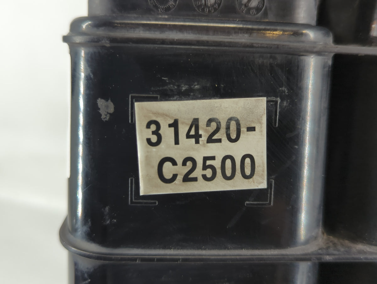 2015 Hyundai Sonata Fuel Vapor Charcoal Canister 693398 - Oemusedautoparts1.com