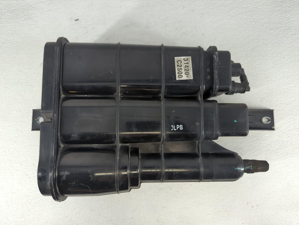 2015 Hyundai Sonata Fuel Vapor Charcoal Canister 693398 - Oemusedautoparts1.com