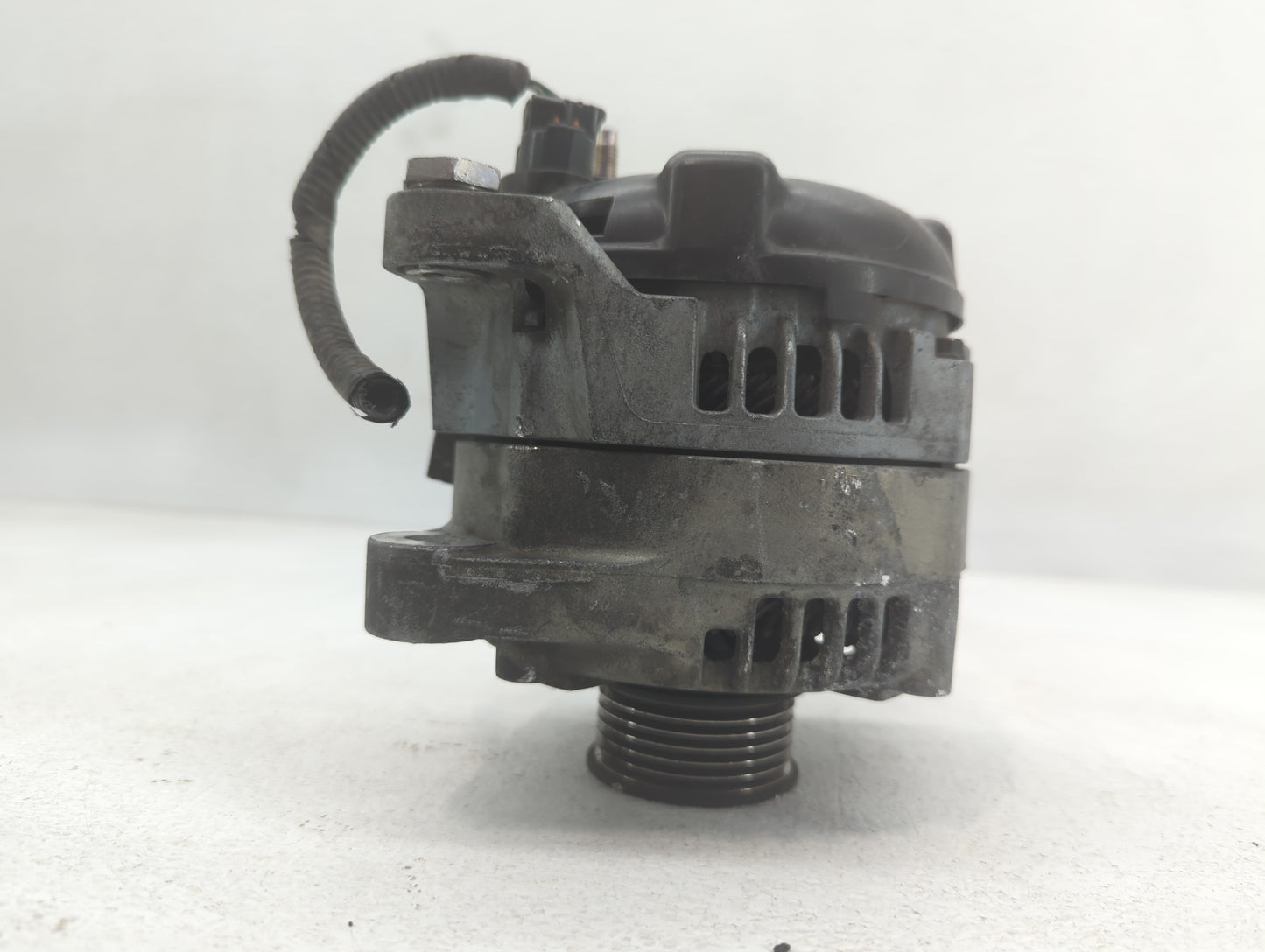 2015-2019 Hyundai Sonata Alternator Replacement Generator Charging Assembly Engine OEM P/N:37300-2G061 Fits OEM Used Auto Pa