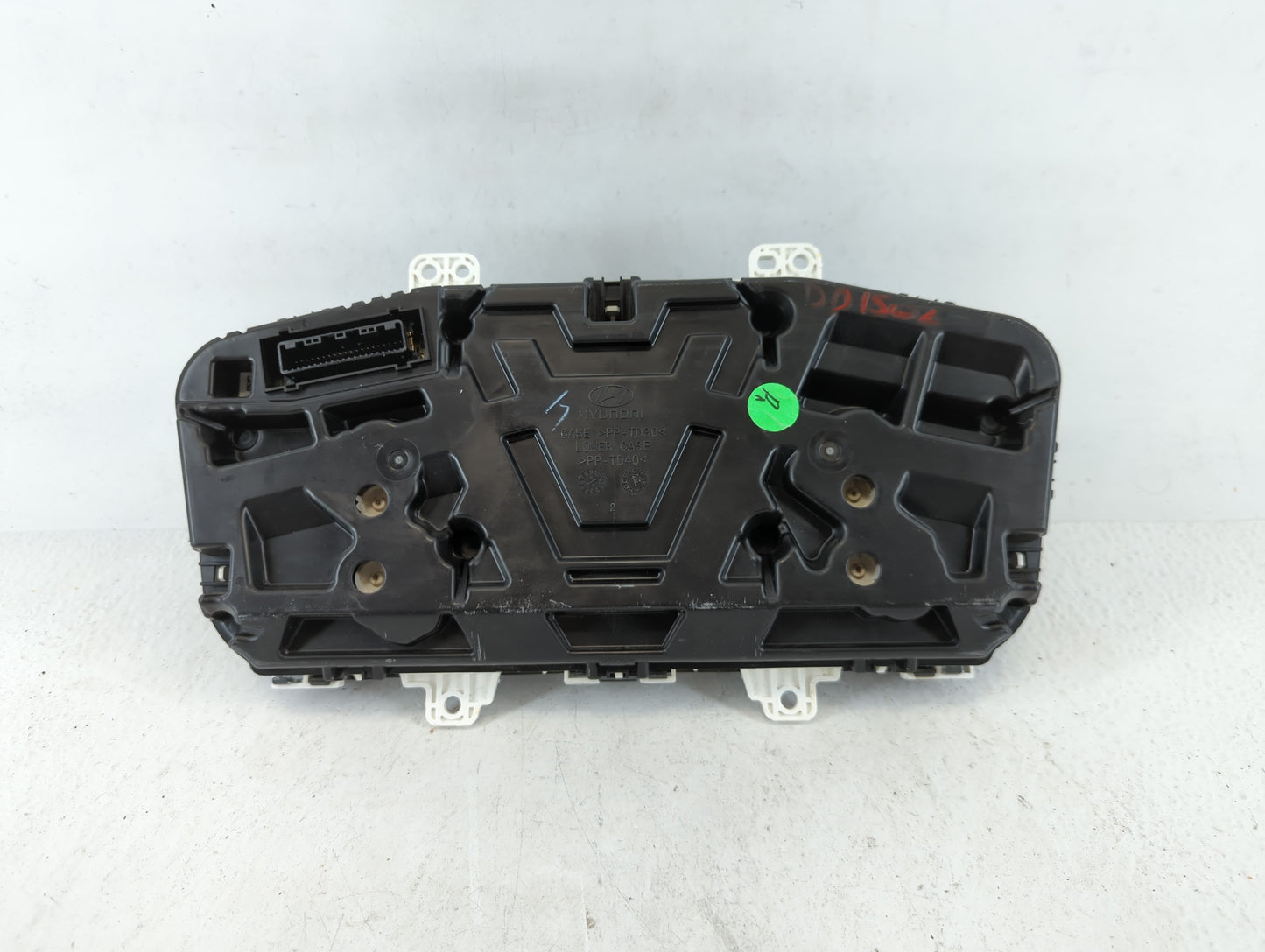 2015 Hyundai Sonata Instrument Cluster Speedometer Gauges P/N:94001-C2000 Fits OEM Used Auto Parts - Oemusedautoparts1.com