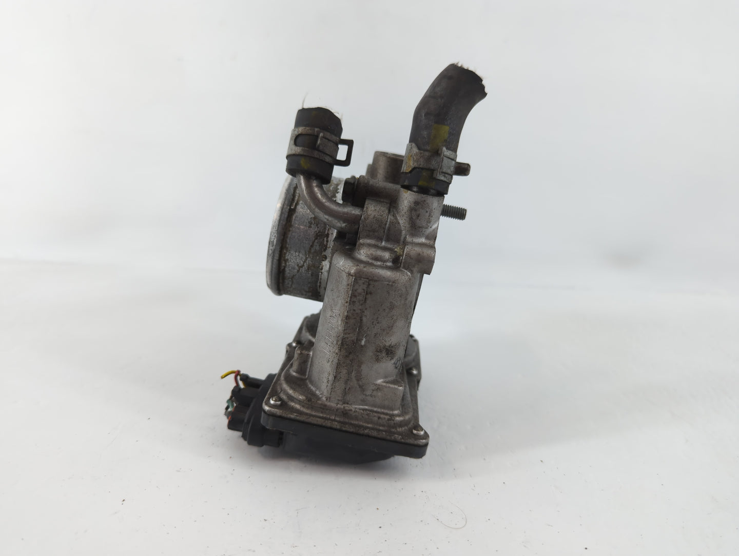 2015-2019 Hyundai Sonata Throttle Body P/N:35100-2B340 Fits Fits 2015 2016 2017 2018 2019 2020 2021 2022 OEM Used Auto Parts