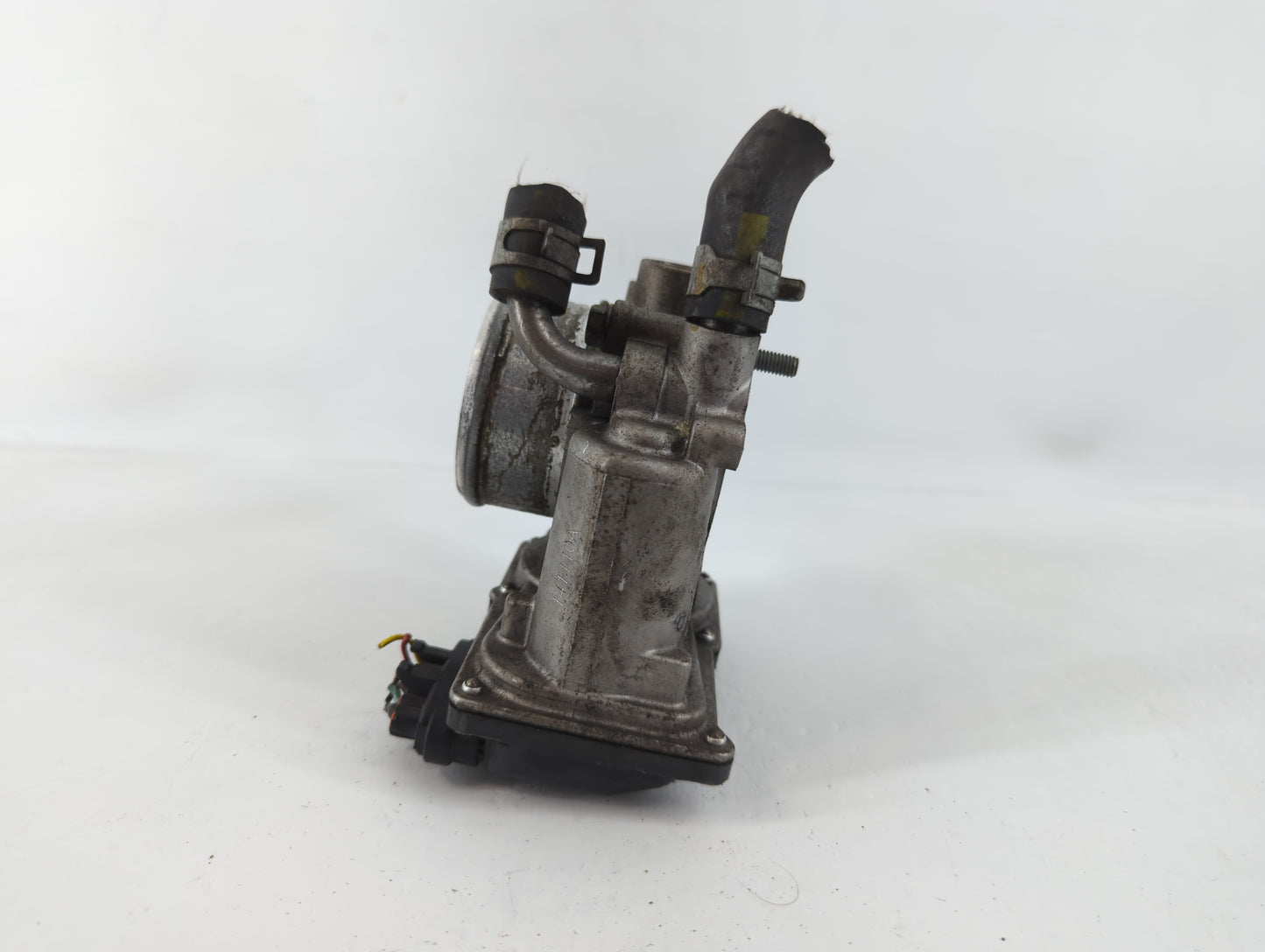 2015-2019 Hyundai Sonata Throttle Body P/N:35100-2B340 Fits Fits 2015 2016 2017 2018 2019 2020 2021 2022 OEM Used Auto Parts