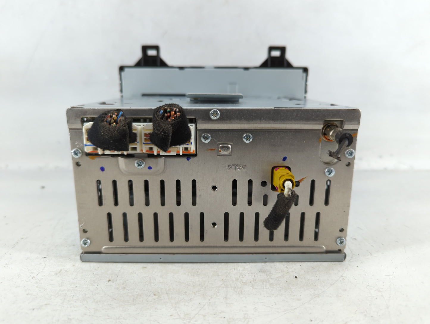 2015-2015 Hyundai Sonata Am Fm Cd Player Radio Receiver - Oemusedautoparts1.com