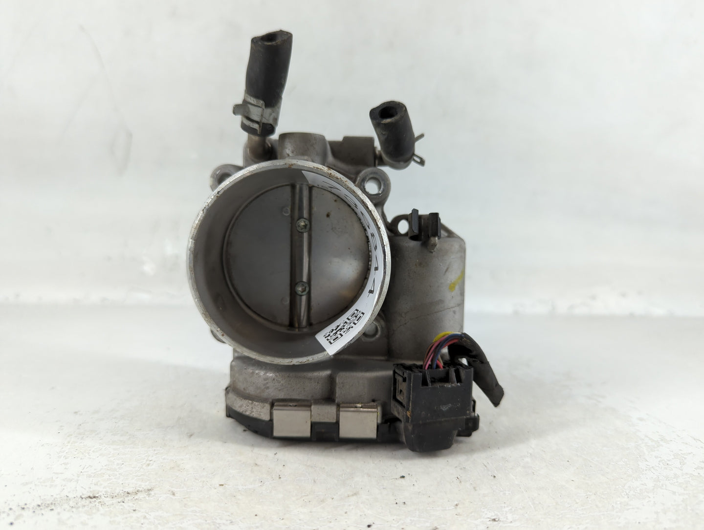 2015-2019 Hyundai Sonata Throttle Body P/N:35100-2G600 Fits Fits 2015 2016 2017 2018 2019 2020 2021 OEM Used Auto Parts - Oe