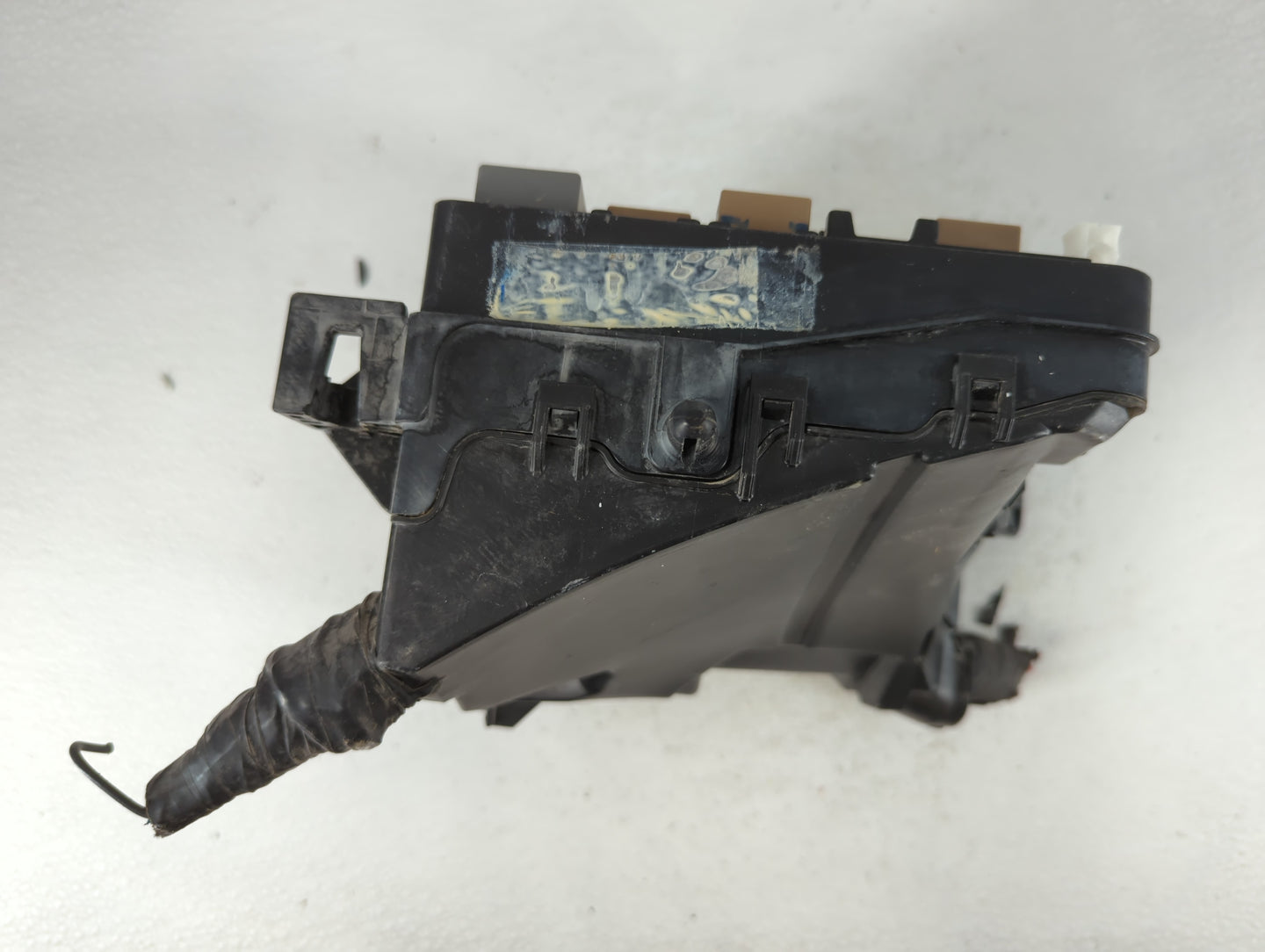 2015 Hyundai Sonata Fusebox Fuse Box Panel Relay Module P/N:6423-0102-7-000 Fits OEM Used Auto Parts - Oemusedautoparts1.com