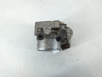 2015-2019 Hyundai Sonata Throttle Body P/N:35100-2G600 Fits Fits 2015 2016 2017 2018 2019 2020 2021 OEM Used Auto Parts - Oe