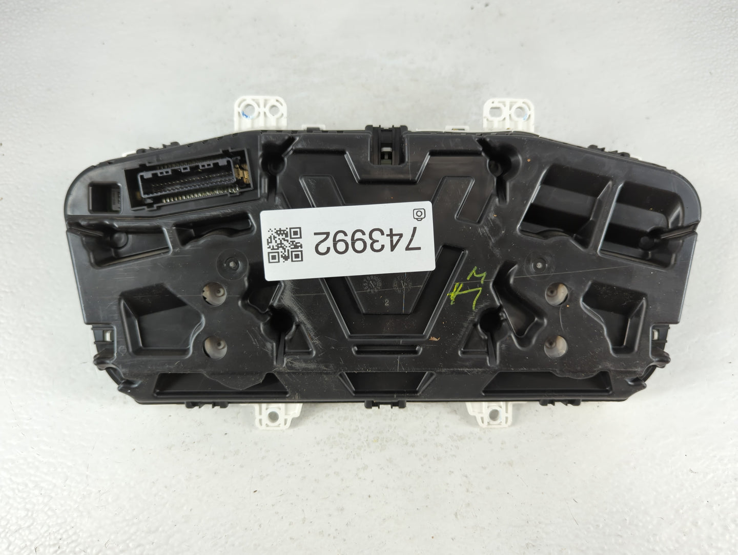 2015 Hyundai Sonata Instrument Cluster Speedometer Gauges P/N:94001-C2000 Fits OEM Used Auto Parts - Oemusedautoparts1.com