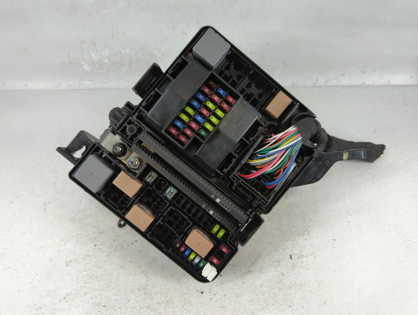 2015 Hyundai Sonata Fusebox Fuse Box Panel Relay Module P/N:6423-0102-7-000 Fits OEM Used Auto Parts - Oemusedautoparts1.com