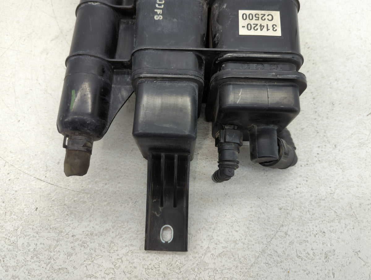2015 Hyundai Sonata Fuel Vapor Charcoal Canister 748641 - Oemusedautoparts1.com
