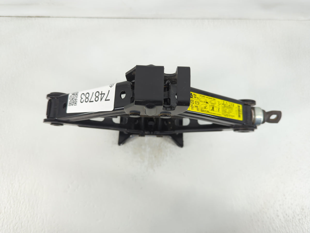 2015 Hyundai Sonata Spare Scissor Car Jack 748783 - Oemusedautoparts1.com