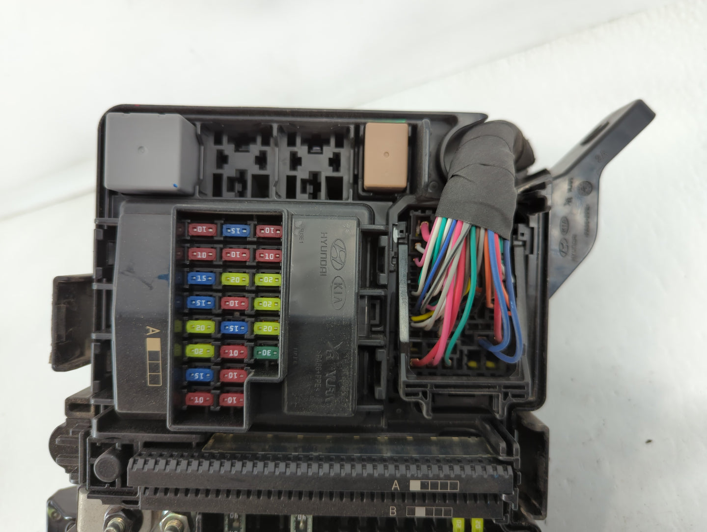 2015 Hyundai Sonata Fusebox Fuse Box Panel Relay Module P/N:91950-C1820 Fits OEM Used Auto Parts - Oemusedautoparts1.com