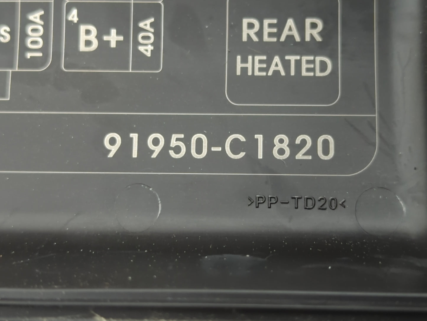 2015 Hyundai Sonata Fusebox Fuse Box Panel Relay Module P/N:91950-C1820 Fits OEM Used Auto Parts - Oemusedautoparts1.com