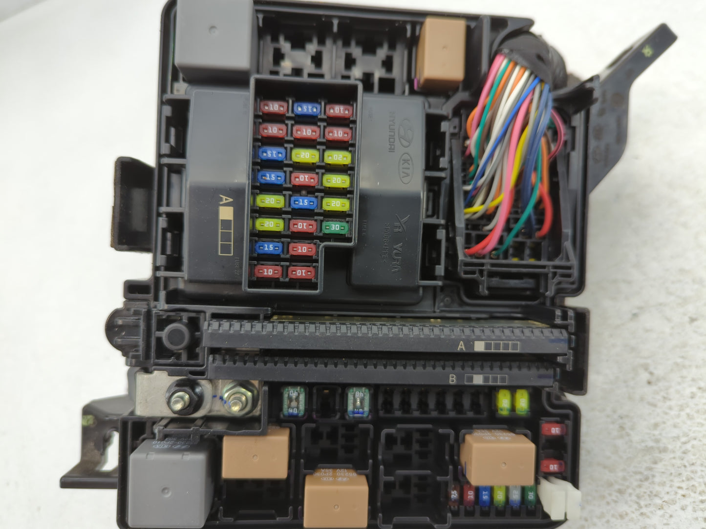 2015 Hyundai Sonata Fusebox Fuse Box Panel Relay Module P/N:6423-0102-7-000 Fits OEM Used Auto Parts - Oemusedautoparts1.com