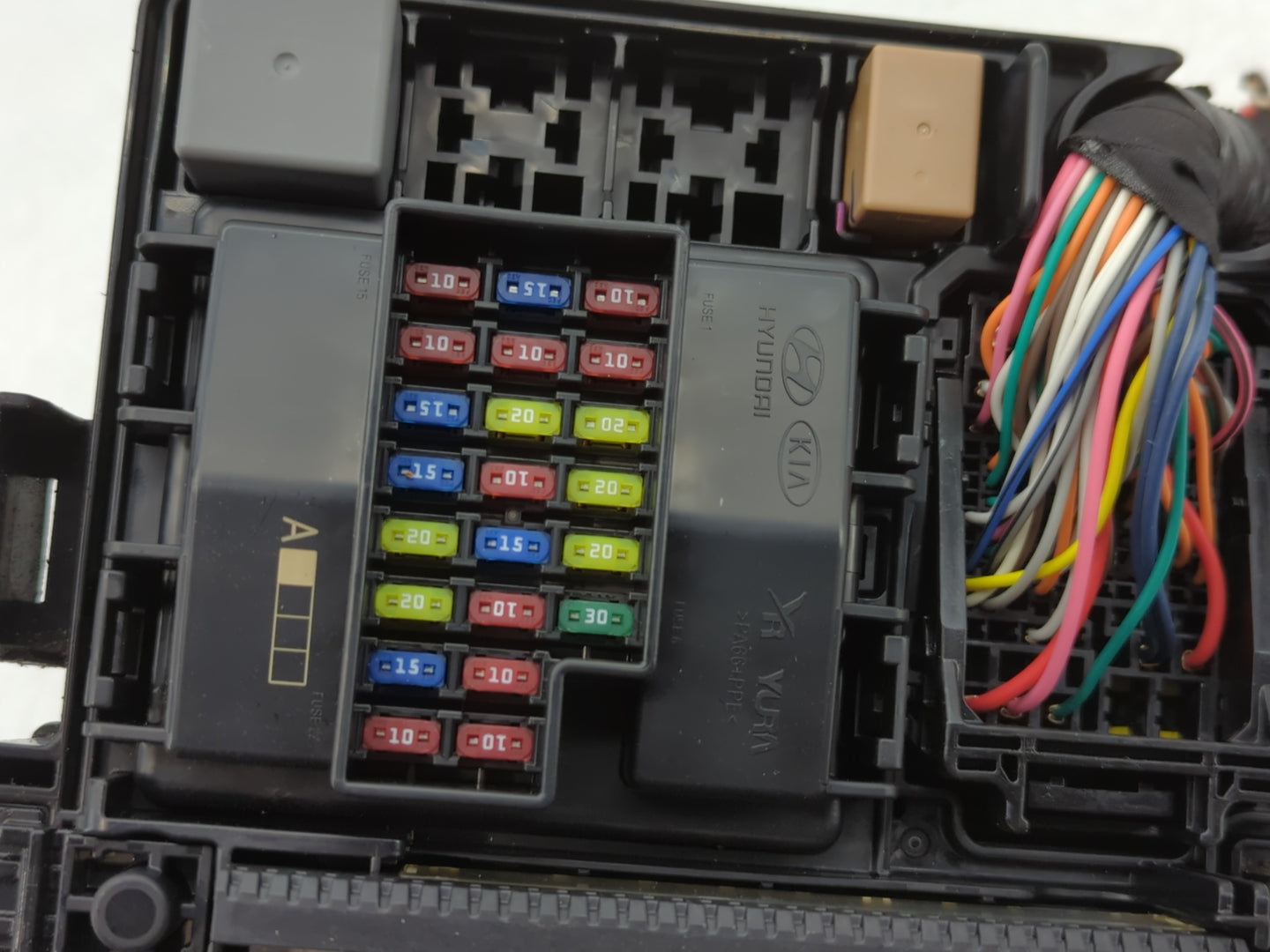 2015 Hyundai Sonata Fusebox Fuse Box Panel Relay Module P/N:6423-0102-7-000 Fits OEM Used Auto Parts - Oemusedautoparts1.com