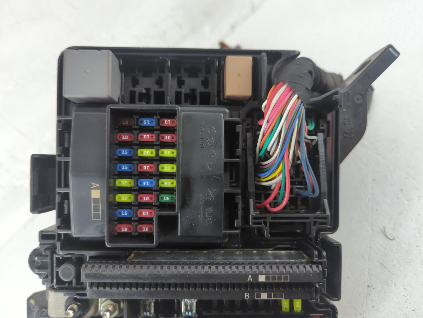 2015 Hyundai Sonata Fusebox Fuse Box Panel Relay Module P/N:91950-C1820 Fits OEM Used Auto Parts - Oemusedautoparts1.com