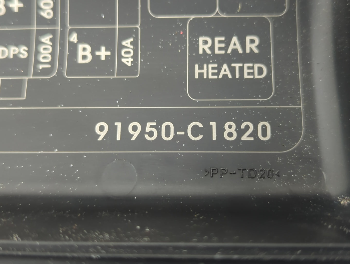 2015 Hyundai Sonata Fusebox Fuse Box Panel Relay Module P/N:91950-C1820 Fits OEM Used Auto Parts - Oemusedautoparts1.com