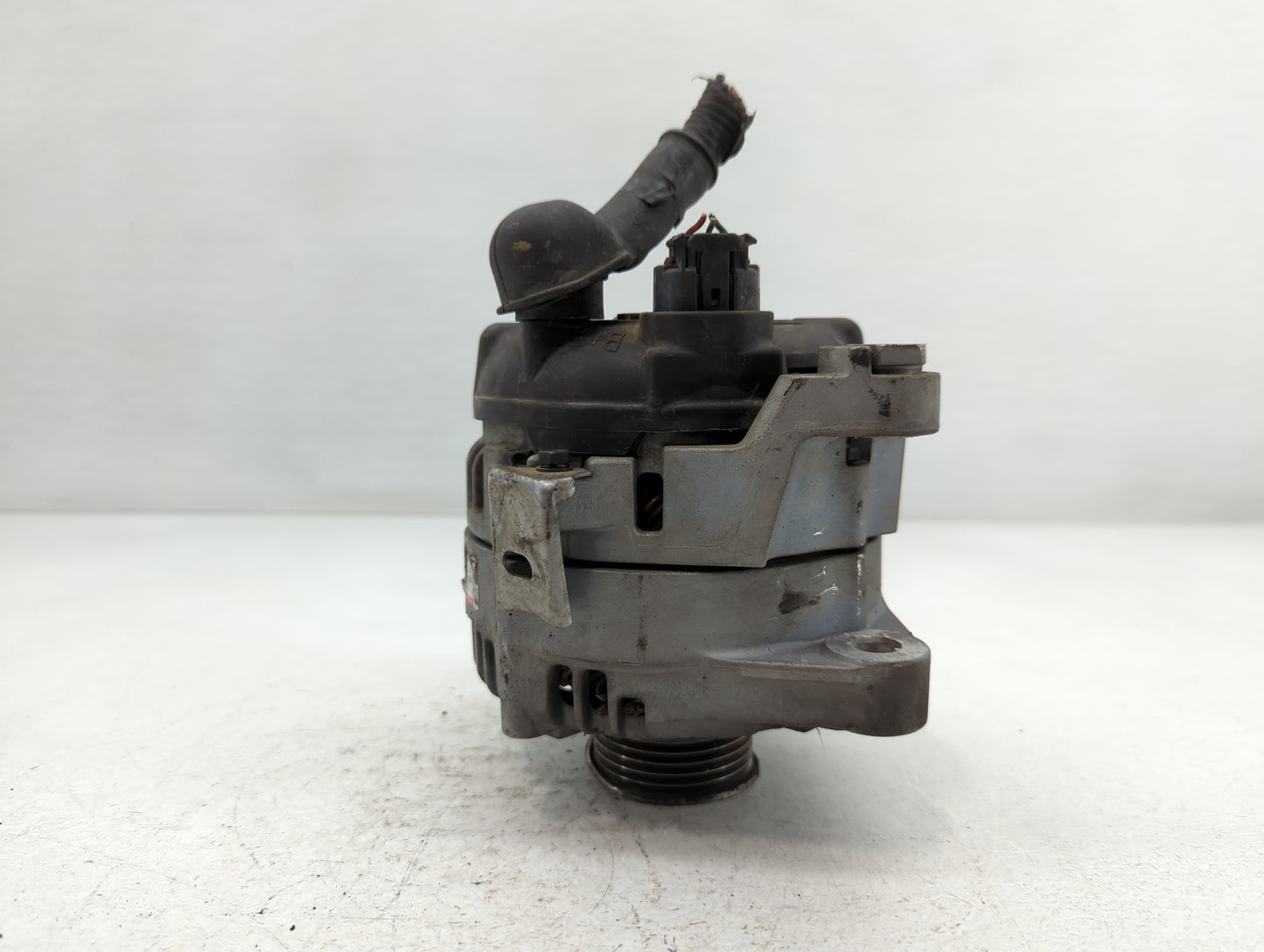 2015-2019 Hyundai Sonata Alternator Replacement Generator Charging Assembly Engine OEM P/N:37300-2G061 Fits OEM Used Auto Pa