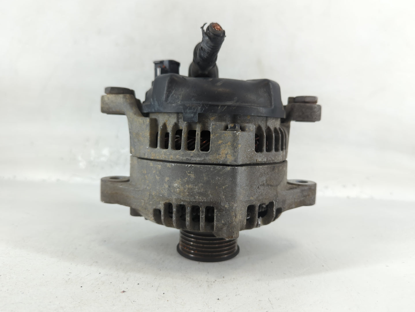 2015-2019 Hyundai Sonata Alternator Replacement Generator Charging Assembly Engine OEM P/N:TN104211-8790 37300-2G061 Fits OE