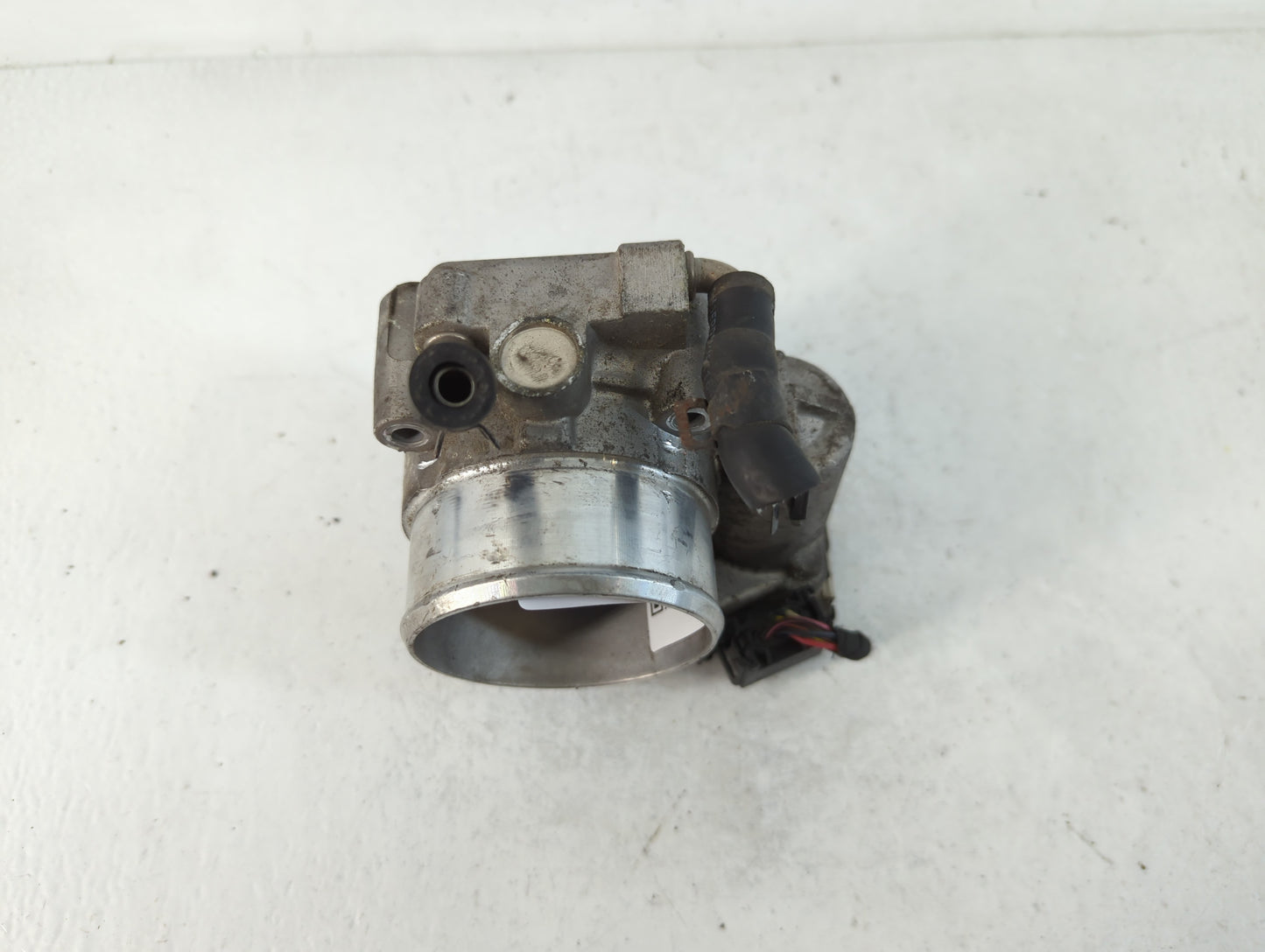 2015-2019 Hyundai Sonata Throttle Body P/N:35100-2G600 Fits Fits 2015 2016 2017 2018 2019 2020 2021 OEM Used Auto Parts - Oe