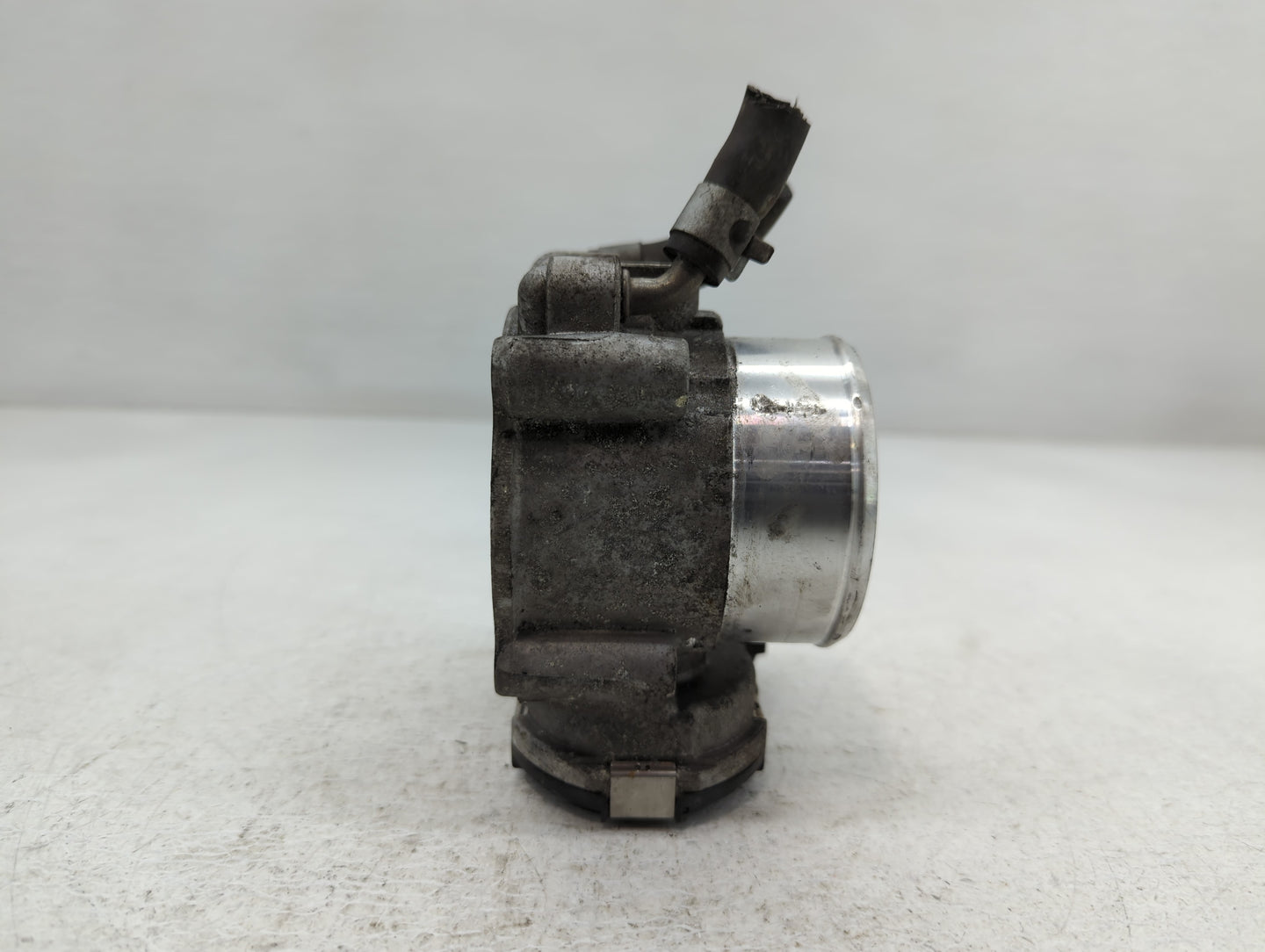2015-2019 Hyundai Sonata Throttle Body P/N:0 280 750 618 35100-2G600 Fits Fits 2015 2016 2017 2018 2019 2020 2021 OEM Used A