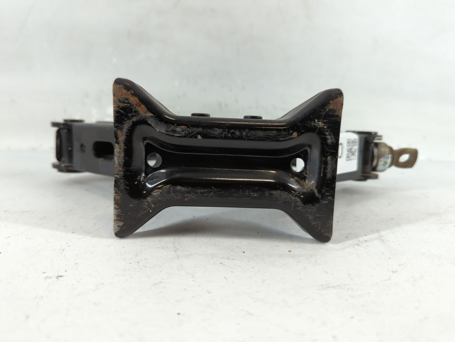 2015 Hyundai Sonata Spare Scissor Car Jack 757480 - Oemusedautoparts1.com