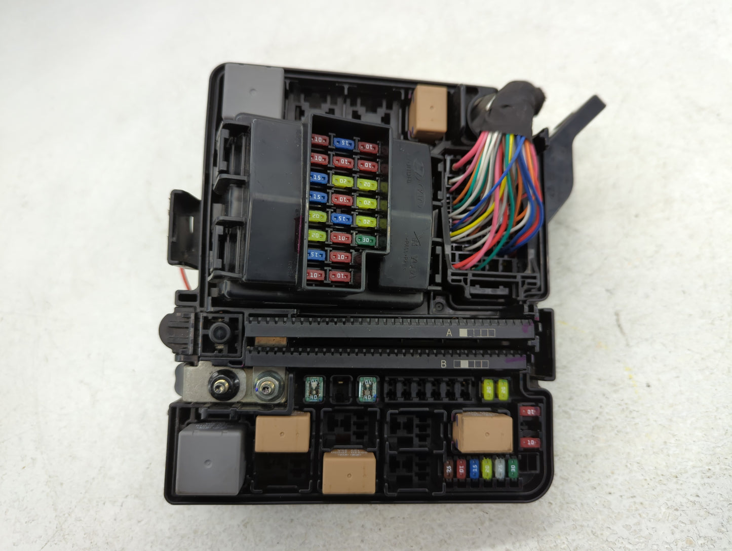 2015 Hyundai Sonata Fusebox Fuse Box Panel Relay Module P/N:VS91200C2020LA Fits OEM Used Auto Parts - Oemusedautoparts1.com