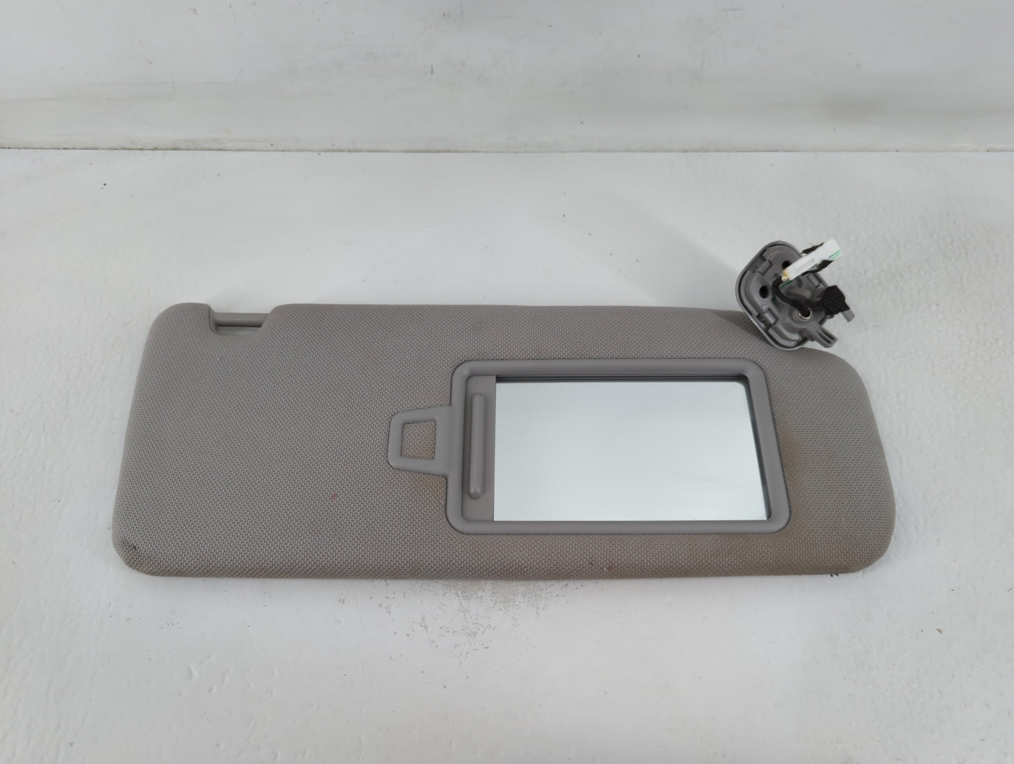2015-2019 Hyundai Sonata Sun Visor Shade Replacement Passenger Right Mirror Fits Fits 2015 2016 2017 2018 2019 OEM Used Auto