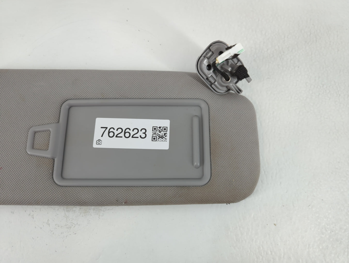 2015-2019 Hyundai Sonata Sun Visor Shade Replacement Passenger Right Mirror Fits Fits 2015 2016 2017 2018 2019 OEM Used Auto