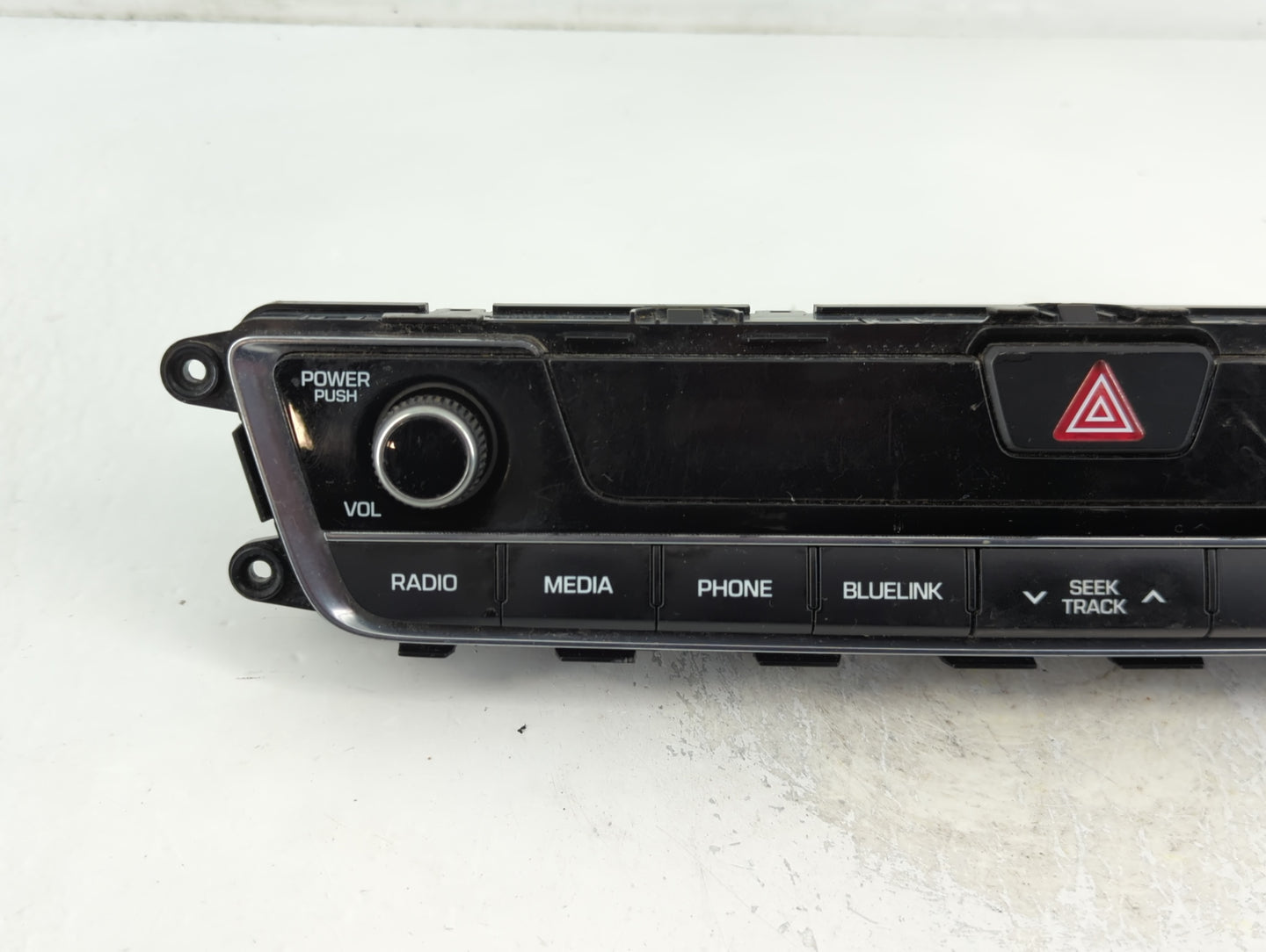 Hyundai Sonata Am Fm Cd Player Radio Receiver - Oemusedautoparts1.com