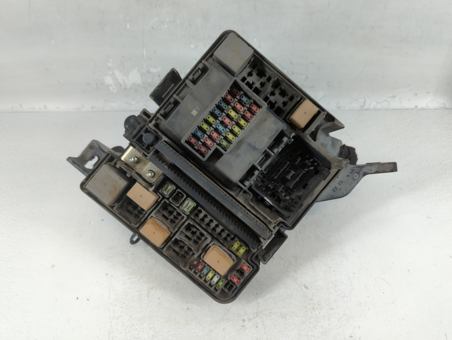2015 Hyundai Sonata Fusebox Fuse Box Panel Relay Module P/N:6423-0102-7-000 Fits OEM Used Auto Parts - Oemusedautoparts1.com